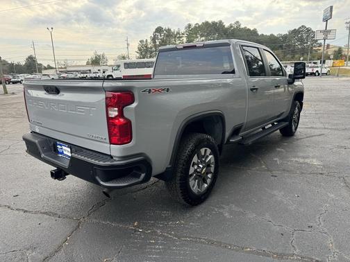 2024 Chevrolet Silverado 2500 Custom