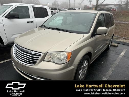2013 Chrysler Town & Country Touring