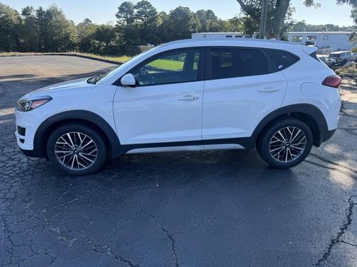 2021 Hyundai TUCSON SEL