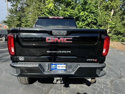 2022 GMC Sierra 2500 AT4