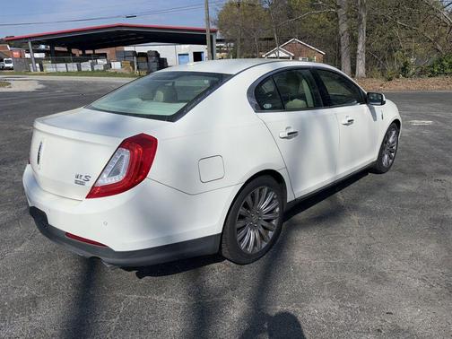 2013 Lincoln MKS Base