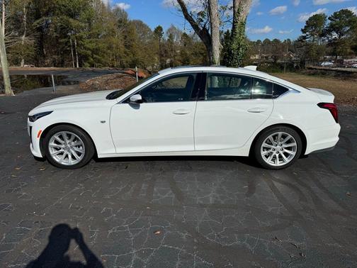 2023 Cadillac CT5 Luxury