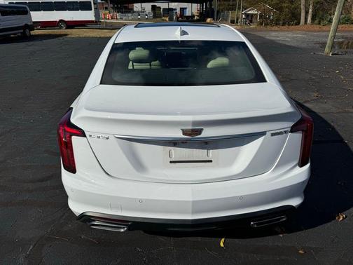 2023 Cadillac CT5 Luxury