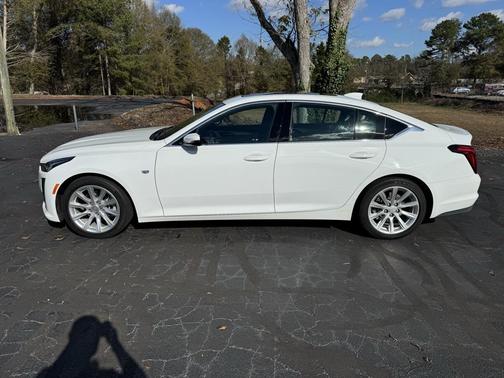 2023 Cadillac CT5 Luxury