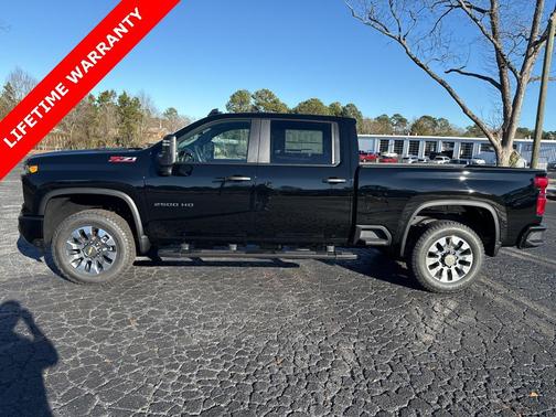 2025 Chevrolet Silverado 2500 Custom