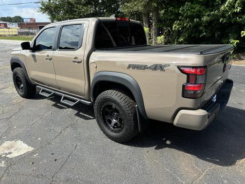 2022 Nissan Frontier PRO-4X