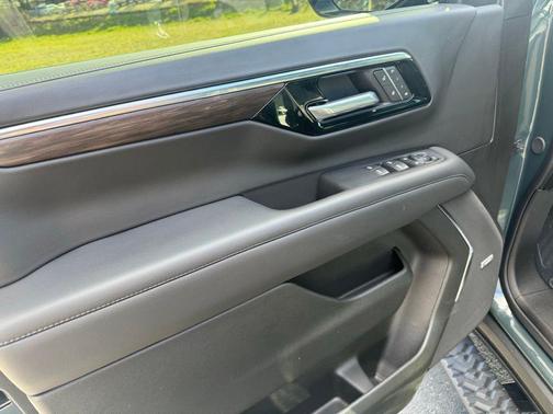 2025 Chevrolet Tahoe 4WD Z71