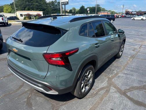 Cypress Gray 2026 Chevrolet Trax LT