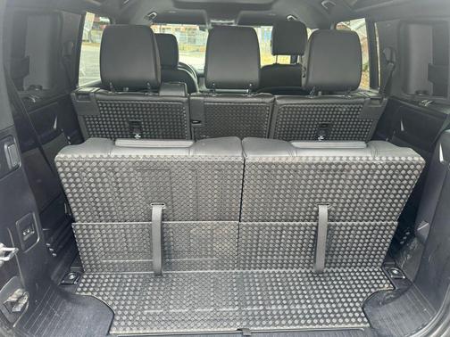 2023 Land Rover Defender 110 X-Dynamic SE