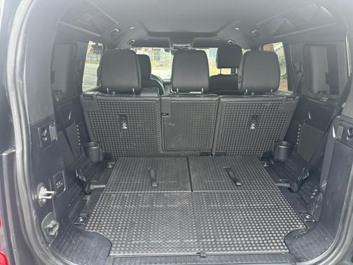 2023 Land Rover Defender 110 X-Dynamic SE