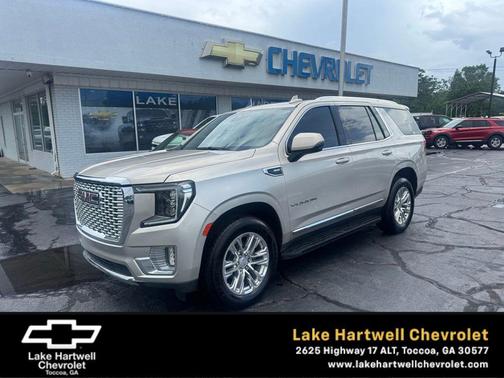 Pearl Beige Metallic 2022 GMC Yukon SLT