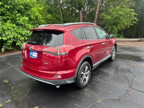 Ruby Flare Pearl 2018 Toyota RAV4 XLE