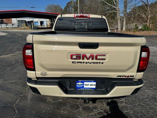2024 GMC Canyon AT4X