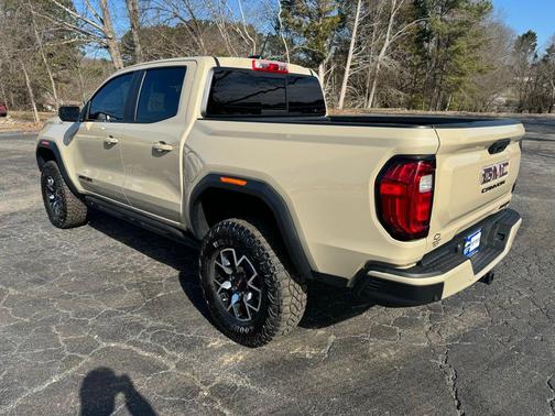 2024 GMC Canyon AT4X