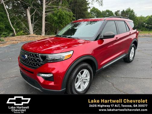 Rapid Red Metallic Tinted Clearcoat 2021 Ford Explorer XLT