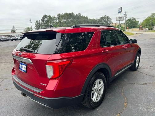 Rapid Red Metallic Tinted Clearcoat 2021 Ford Explorer XLT
