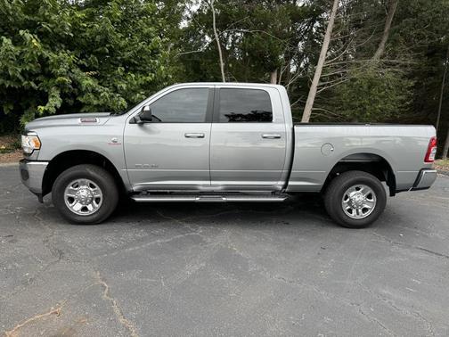 2021 RAM 2500 Big Horn Crew Cab 4x4 6'4' Box