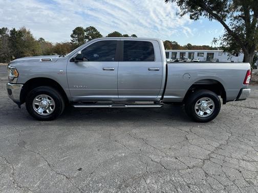 2021 RAM 2500 Big Horn Crew Cab 4x4 6'4' Box