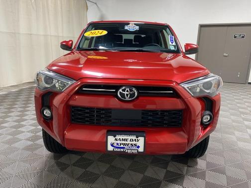 2024 Toyota 4Runner SR5