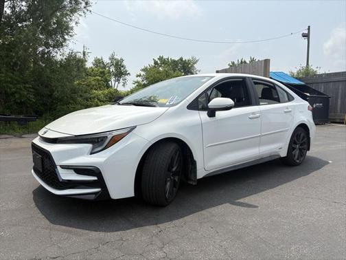 2024 Toyota Corolla Hybrid SE