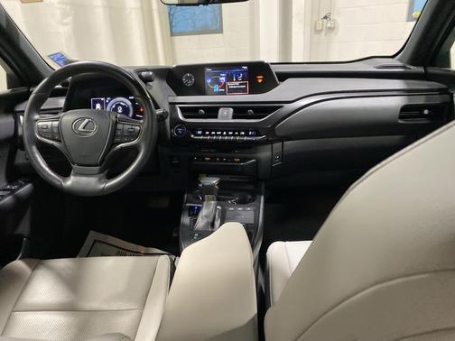 2021 Lexus UX 250h Base