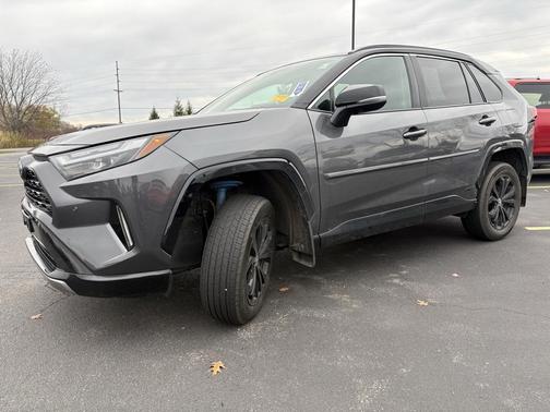 2024 Toyota RAV4 Hybrid SE