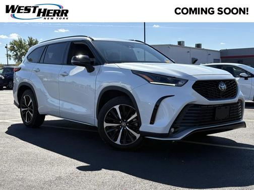 2022 Toyota Highlander XSE
