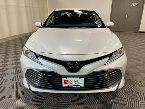 2020 Toyota Camry XLE