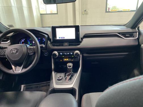 2024 Toyota RAV4 Prime SE