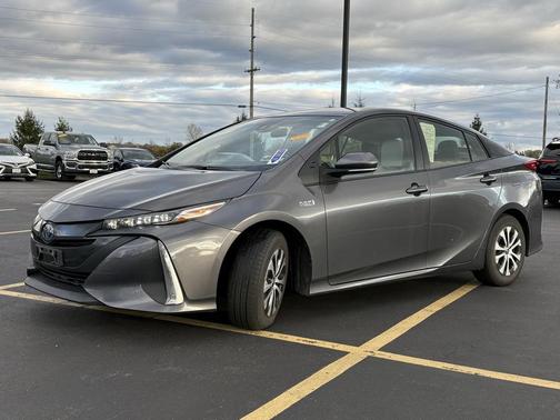 2021 Toyota Prius Prime XLE