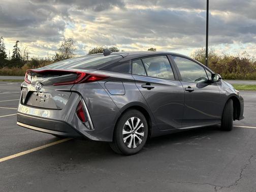 2021 Toyota Prius Prime XLE