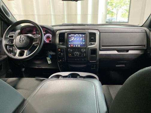 2021 RAM 1500 Classic Warlock Quad Cab 4x4 6'4' Box