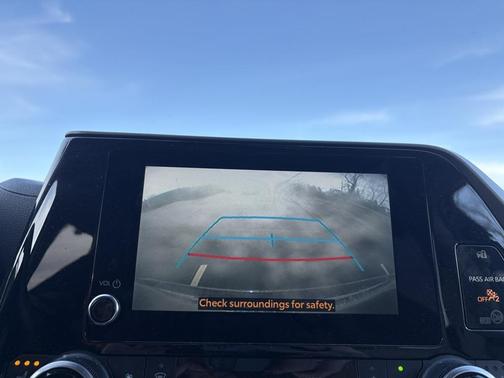 2023 Toyota Highlander Hybrid XLE