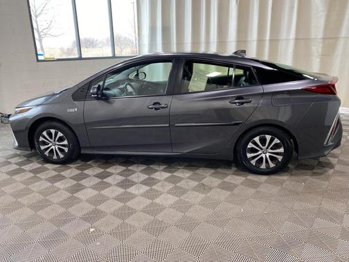 2022 Toyota Prius Prime XLE