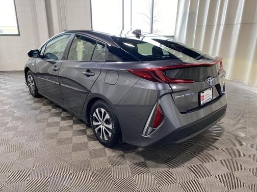 2022 Toyota Prius Prime XLE