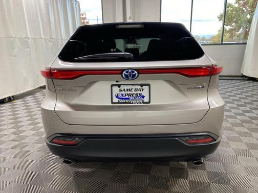 2022 Toyota Venza LE
