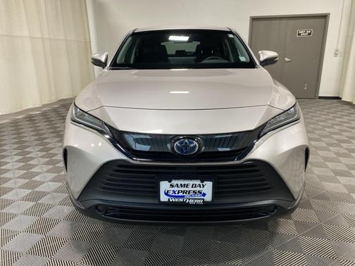 2022 Toyota Venza LE