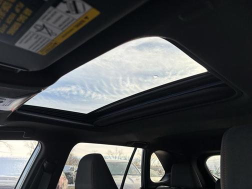 2024 Toyota RAV4 Prime SE