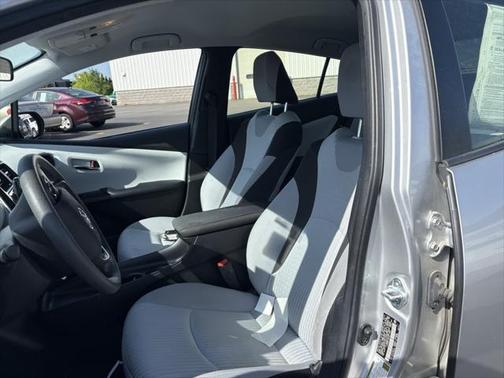 2016 Toyota Prius Two