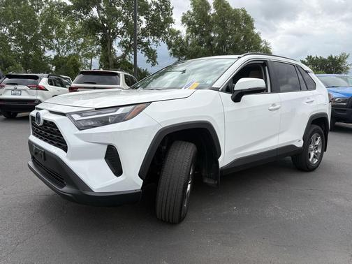 2024 Toyota RAV4 Hybrid XLE