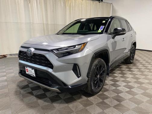 2024 Toyota RAV4 Hybrid SE