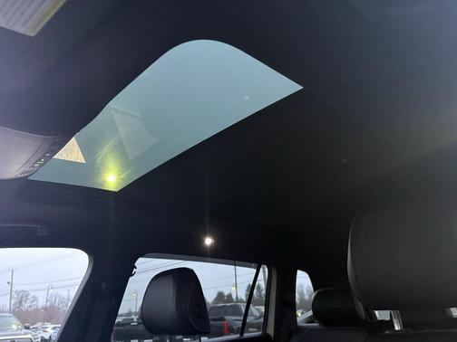 2022 Volkswagen Tiguan 2.0T SE R-Line Black 4MOTION