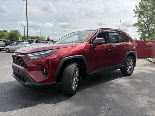 2022 Toyota RAV4 XLE Premium