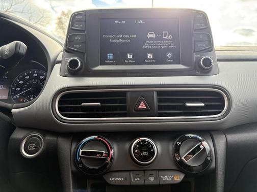 2021 Hyundai KONA SEL