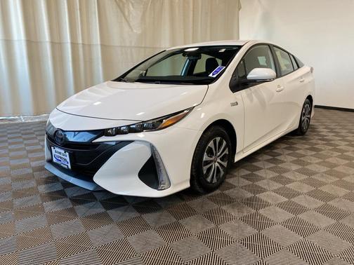 2021 Toyota Prius Prime LE