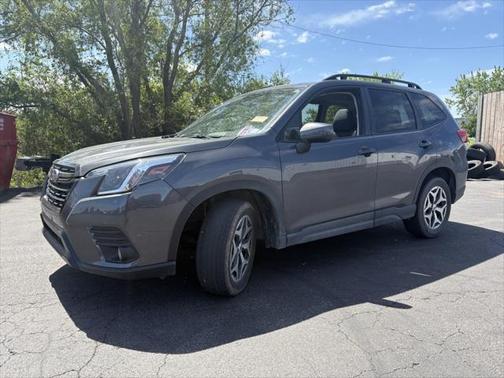 2022 Subaru Forester Premium