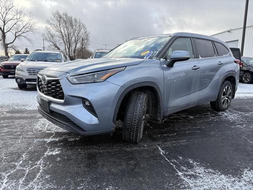 2022 Toyota Highlander XLE