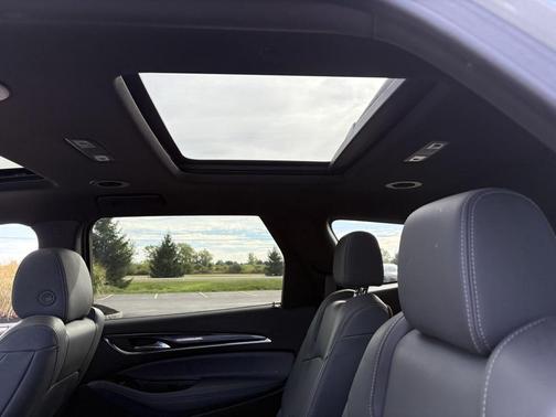 2024 Buick Enclave Essence AWD