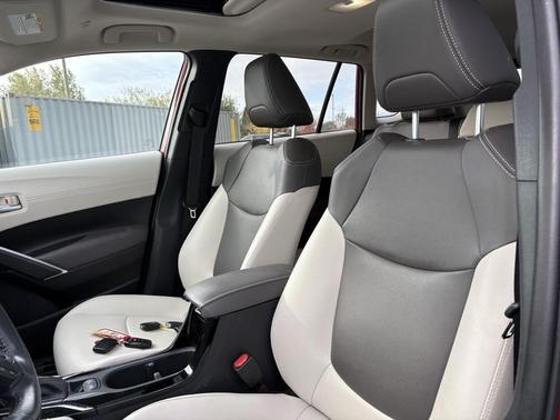 2023 Toyota Corolla Cross XLE