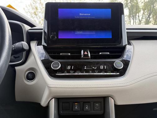 2023 Toyota Corolla Cross XLE
